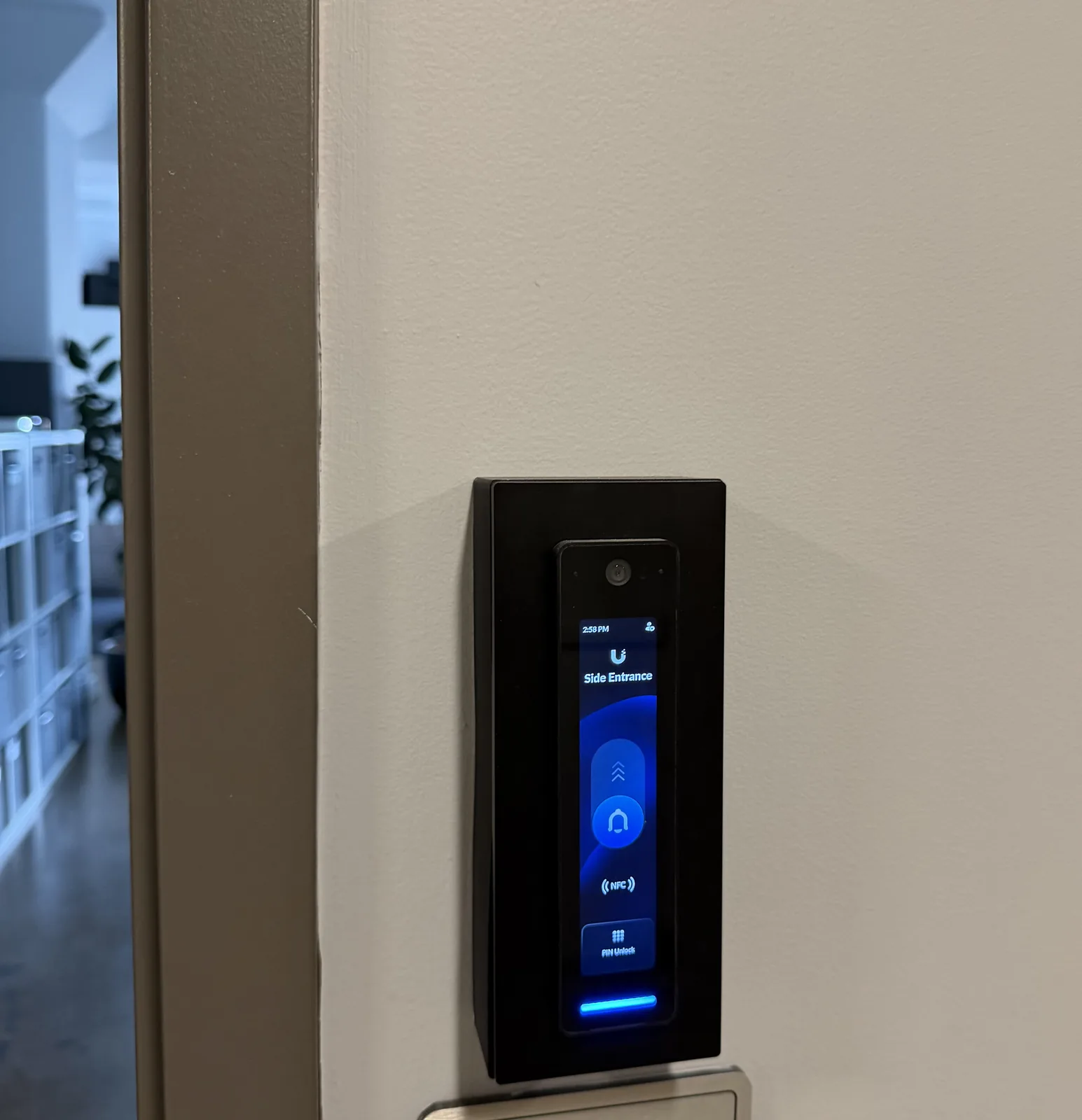 Wall-mounted video intercom